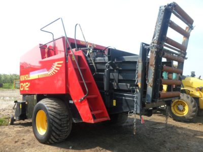 New Holland D1210 bálázó