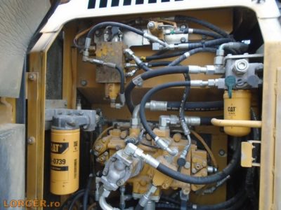 Caterpillar 319D lánctalpas kotró