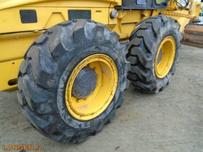 New Holland RG200B gréder