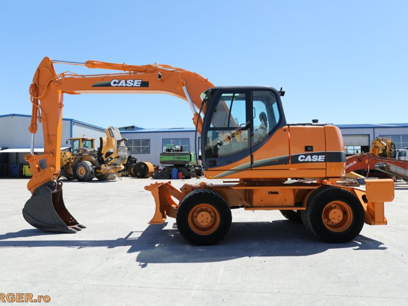 Case WX 145 gumikerekes kotró
