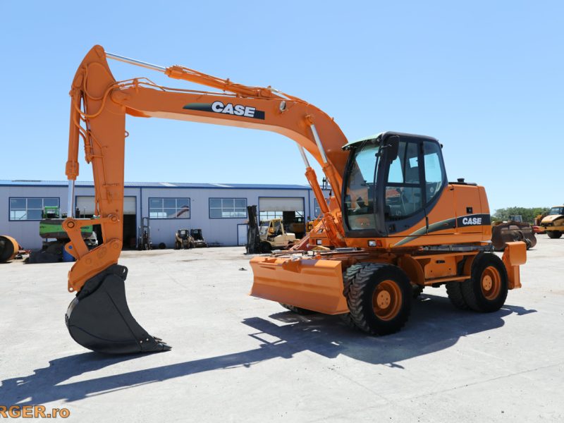 Case WX 145 gumikerekes kotró