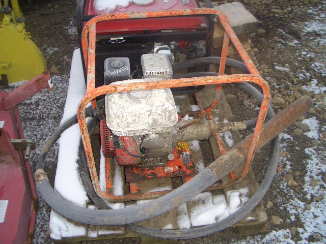 Vibrator pentru beton