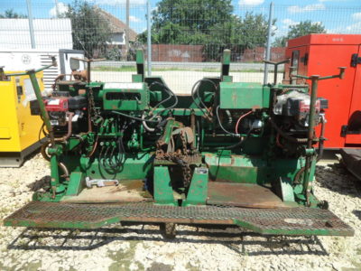 Pavator de asfalt tractat Layton F-525
