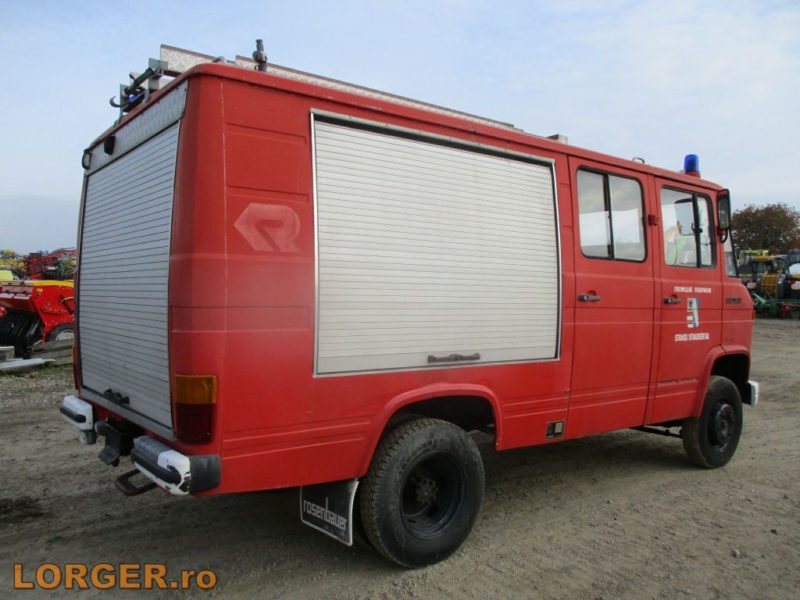 Masina de pompieri Mercedes 608D