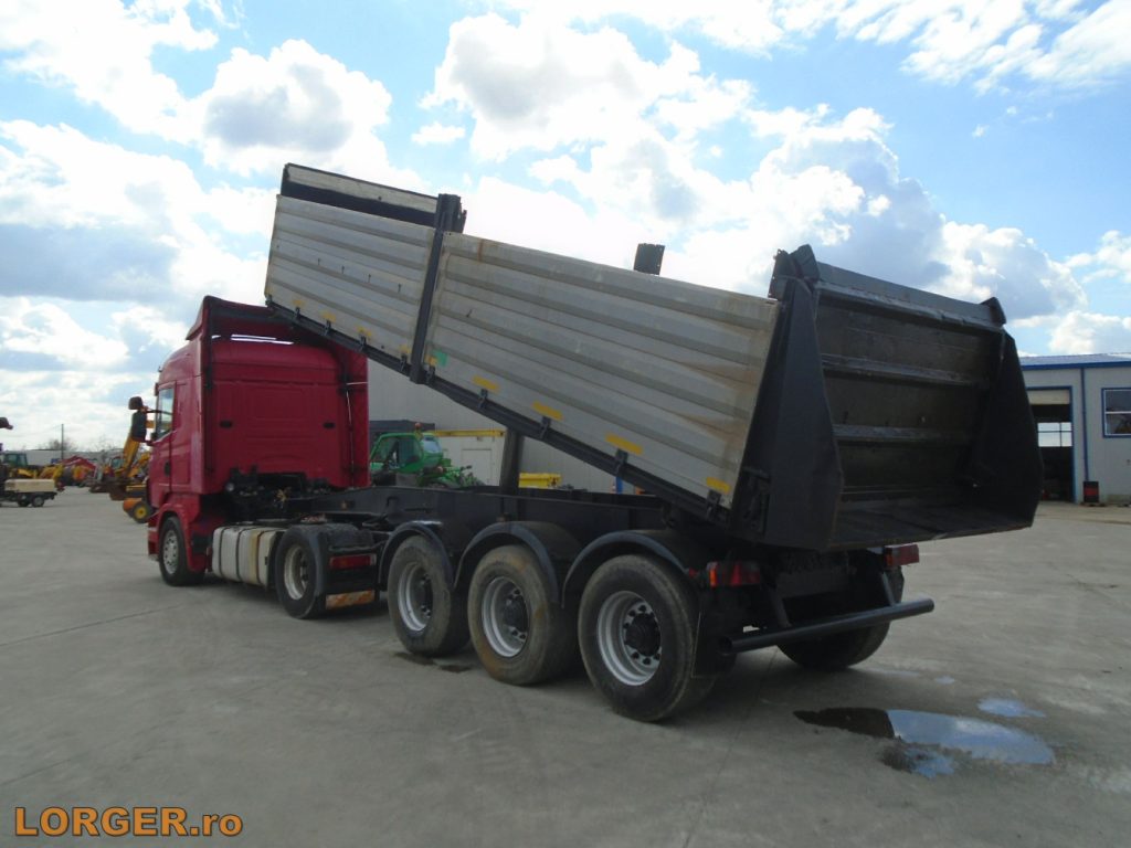 Bena Schwarzmuller pe 3 axe