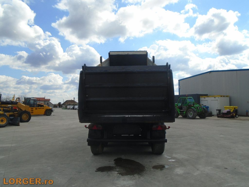 Bena Schwarzmuller pe 3 axe
