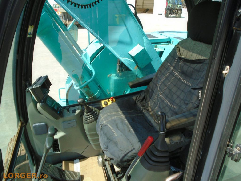 Excavator pe senile Kobelco SK200 SR