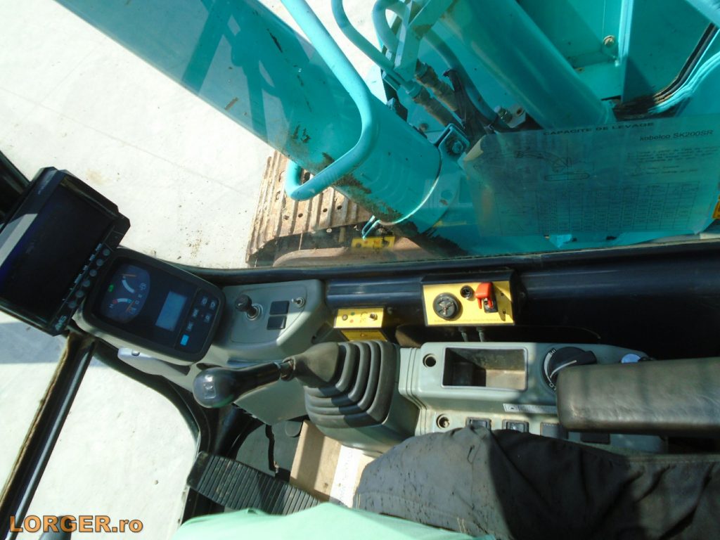 Excavator pe senile Kobelco SK200 SR