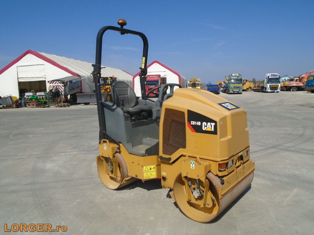 Caterpillar CB14B tandem henger