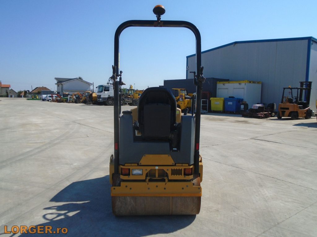 Compactor tandem Caterpillar CB14B