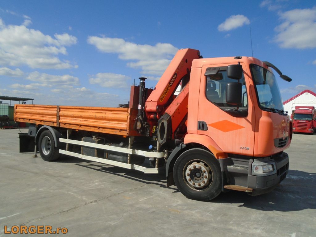 Camion Renault 240 cu macara