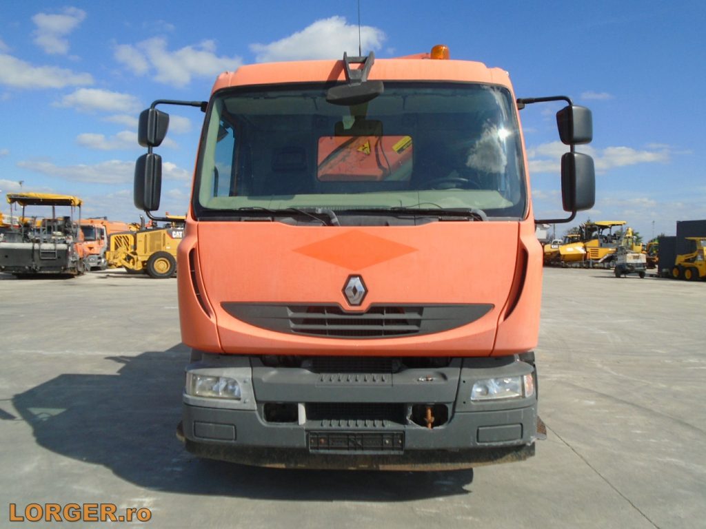 Camion Renault 240 cu macara