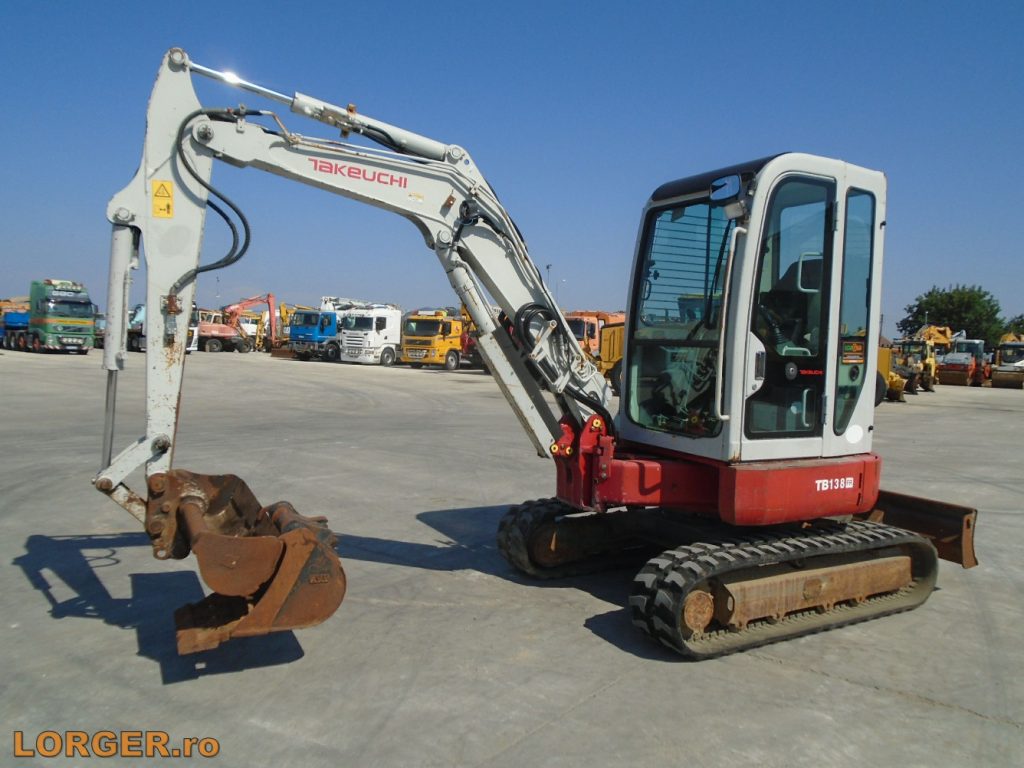 Miniexcavator Takeuchi TB138 FR