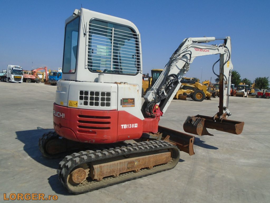 Miniexcavator Takeuchi TB138 FR
