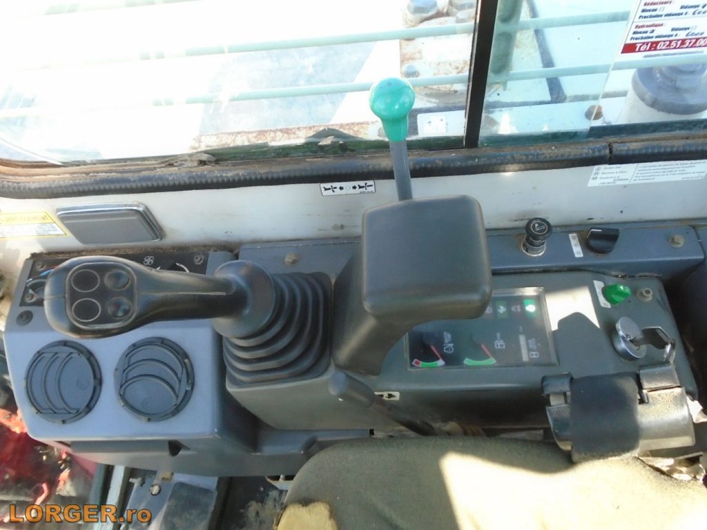 Miniexcavator Takeuchi TB138 FR
