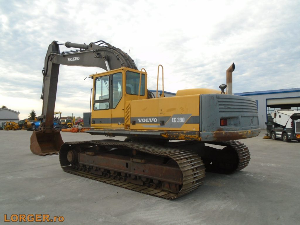 Excavator pe senile Volvo EC390