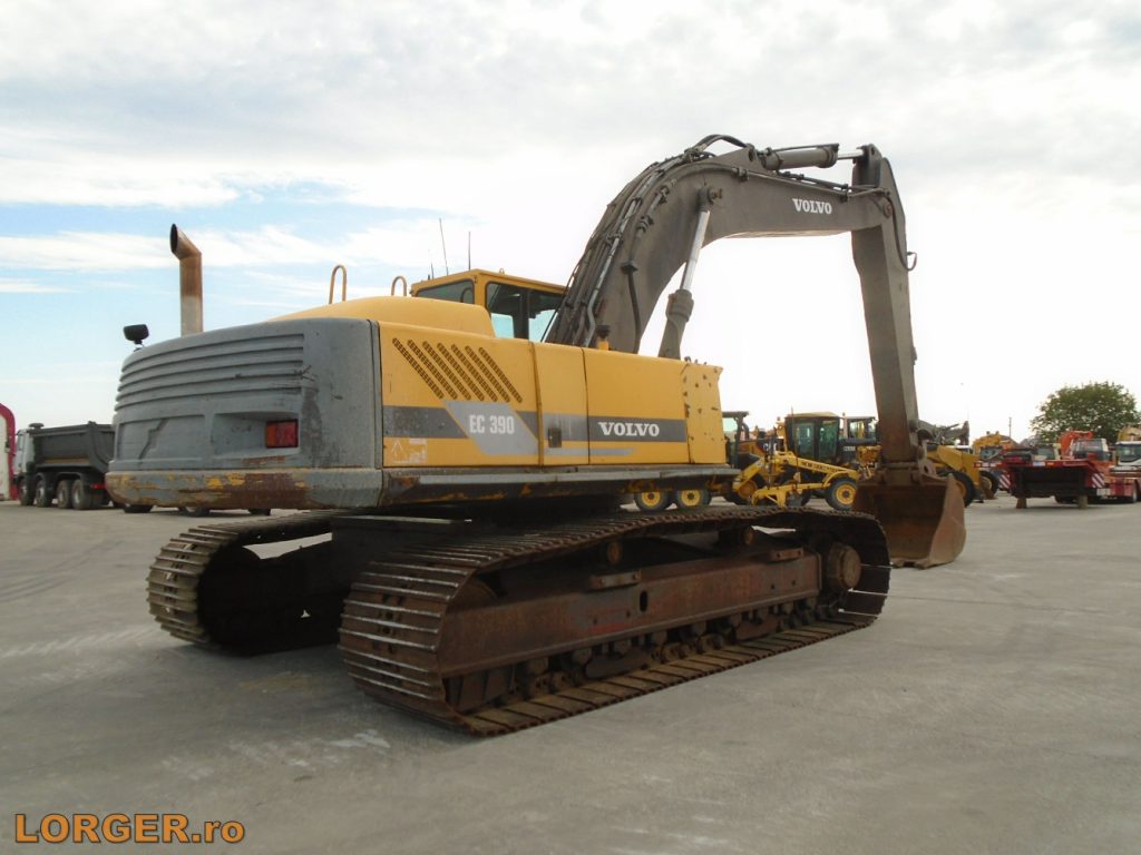 Excavator pe senile Volvo EC390