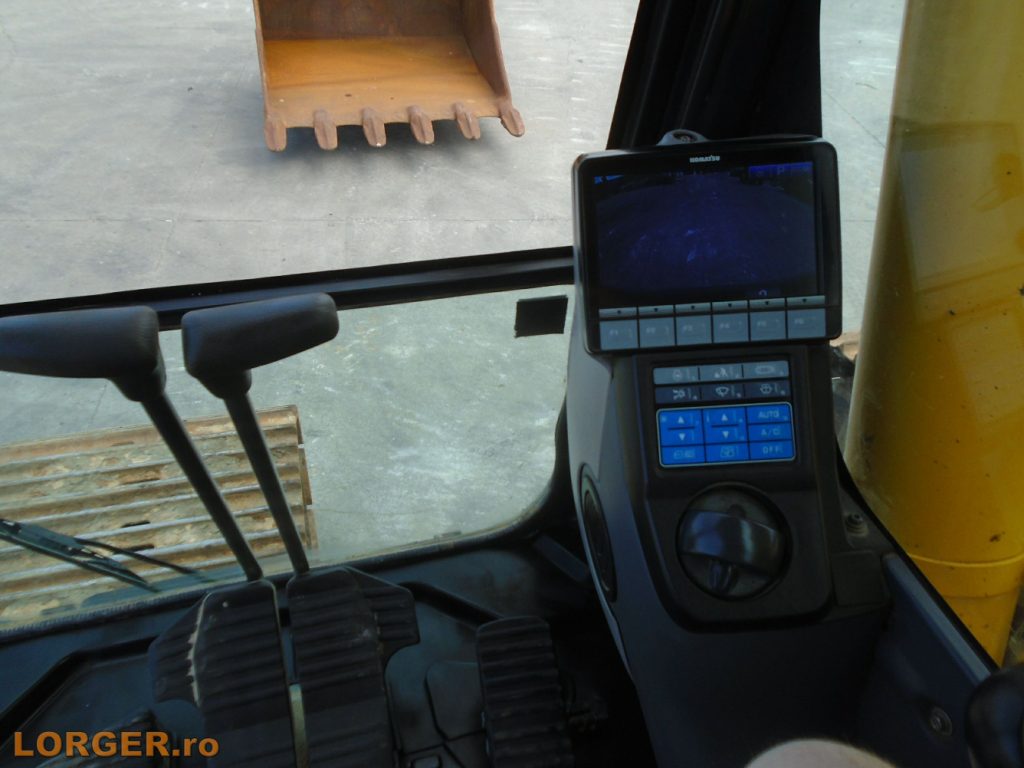 Excavator pe senile Komatsu PC290 LC-10 - 2015