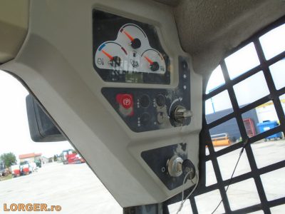 Mini-incarcator JCB 135R