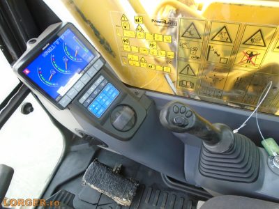 Excavator pe senile Komatsu PC210 LC-10