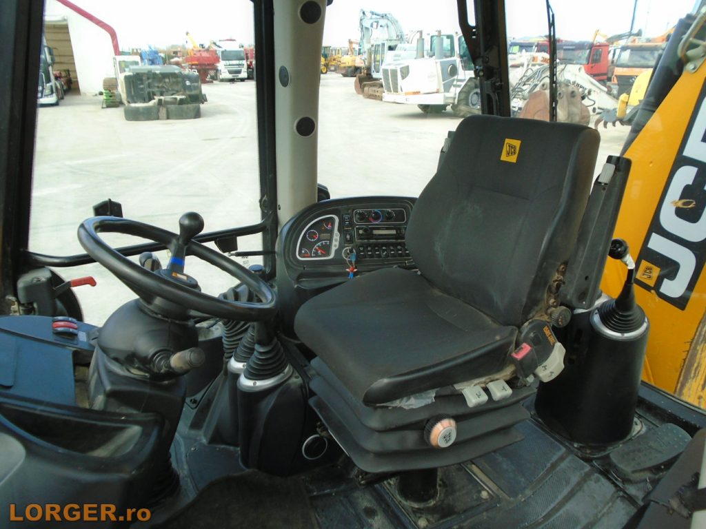 Buldoexcavator JCB 3CX - 2017