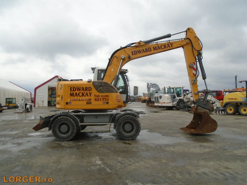 Excavator pe pneuri Liebherr A914 Compact