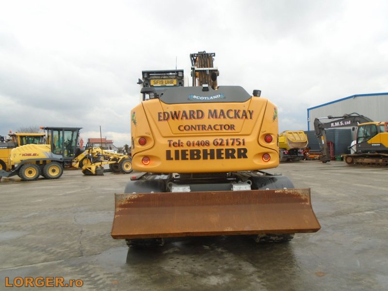 Excavator pe pneuri Liebherr A914 Compact
