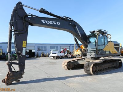 Excavator pe senile Volvo EC300 EL