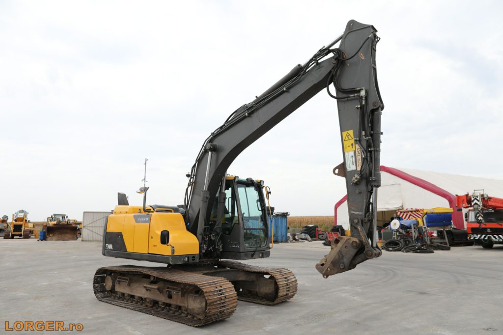 Excavator pe senile Volvo EC140 DL