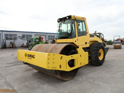 Compactor monocilindru Bomag BW 216 DH-4