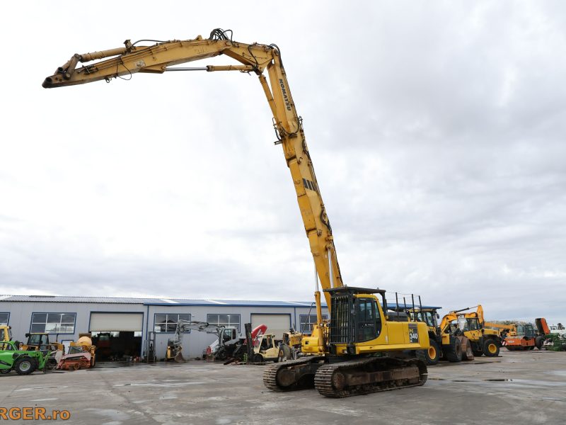 Excavator pe senile Komatsu PC340 LC-6K cu brat lung