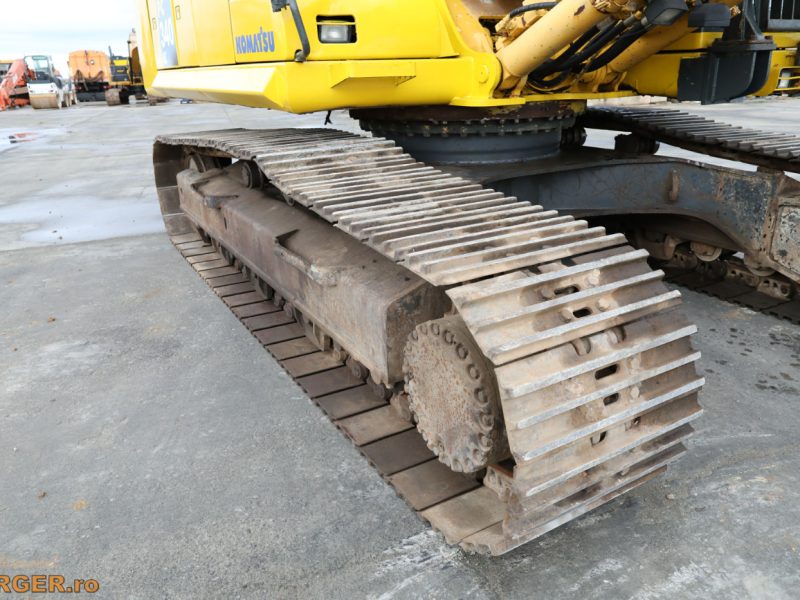 Excavator pe senile Komatsu PC340 LC-6K cu brat lung