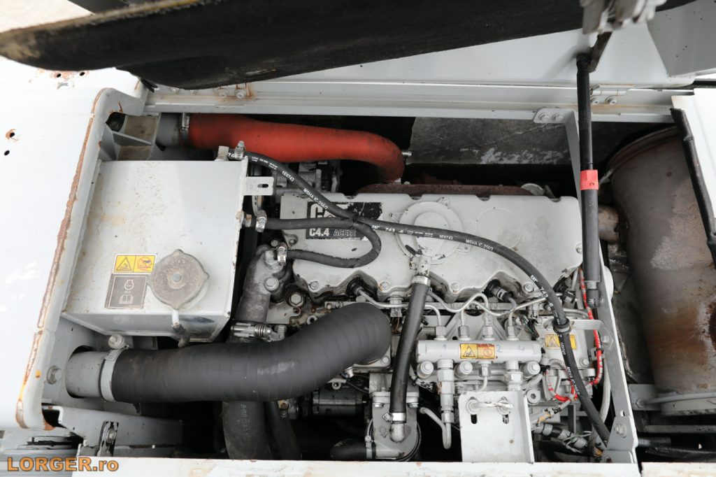 Excavator pe pneuri Caterpillar M313D - 2009