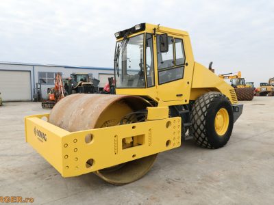 Compactor monocilindru Bomag BW216 D-3