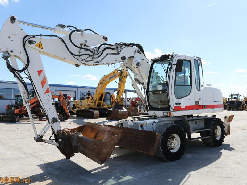 Excavator pe pneuri Liebherr A314 - 2012