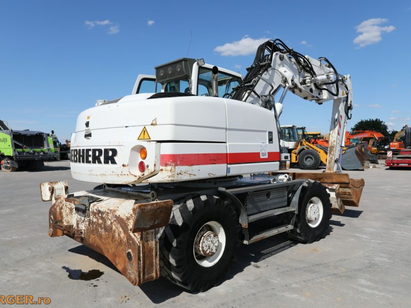 Excavator pe pneuri Liebherr A314 - 2012