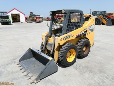 Mini-incarcator Gehl 4240