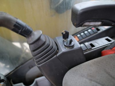 Excavator pe pneuri Caterpillar M322 D
