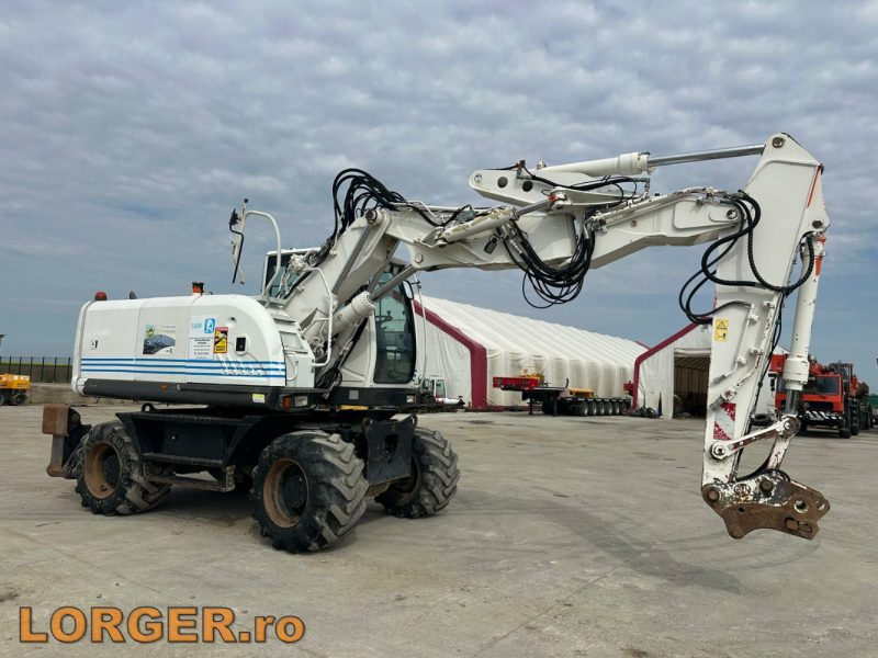 Excavator pe pneuri Hitachi ZX 140W-3