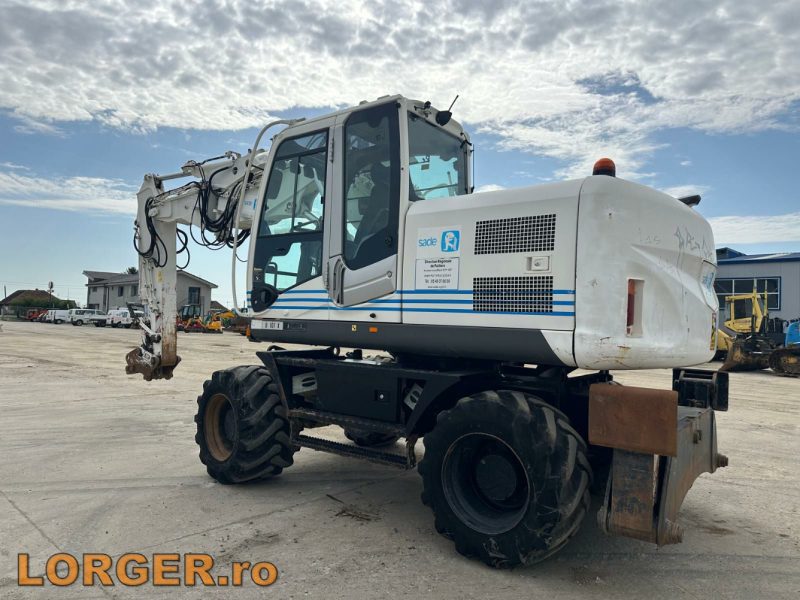 Excavator pe pneuri Hitachi ZX 140W-3
