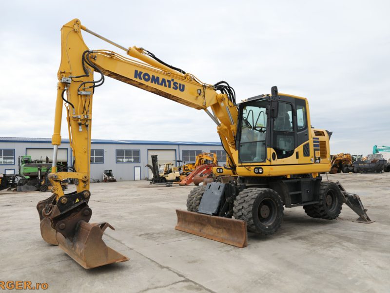 Excavator pe pneuri Komatsu PW148-10