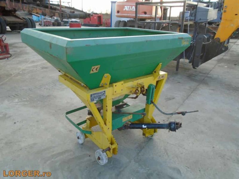 Masina de imprastiat ingrasaminte chimice de 500 litri