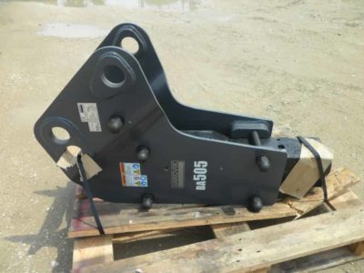 Ciocan hidraulic SANDVIK BA707