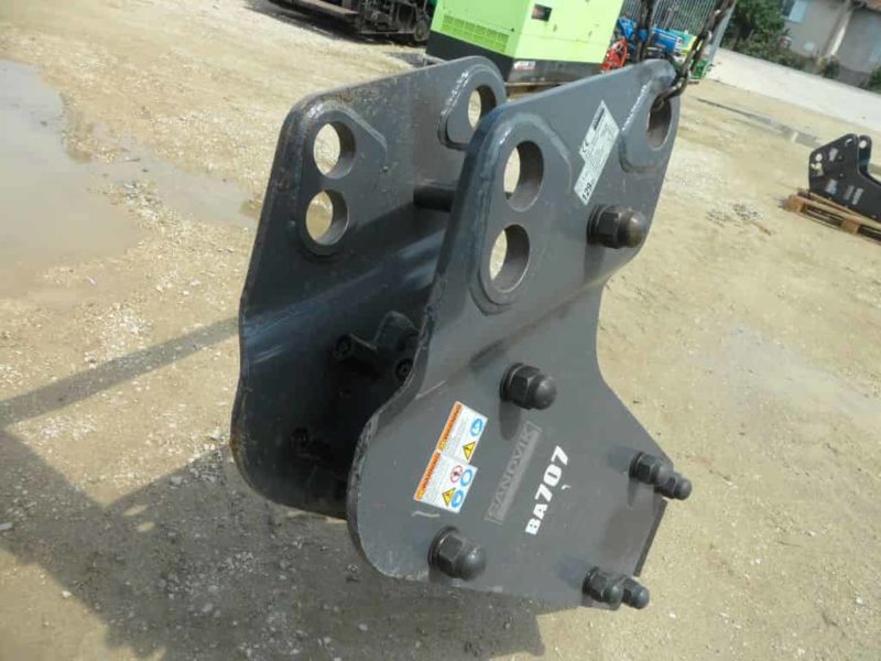 Ciocan hidraulic SANDVIK BA505