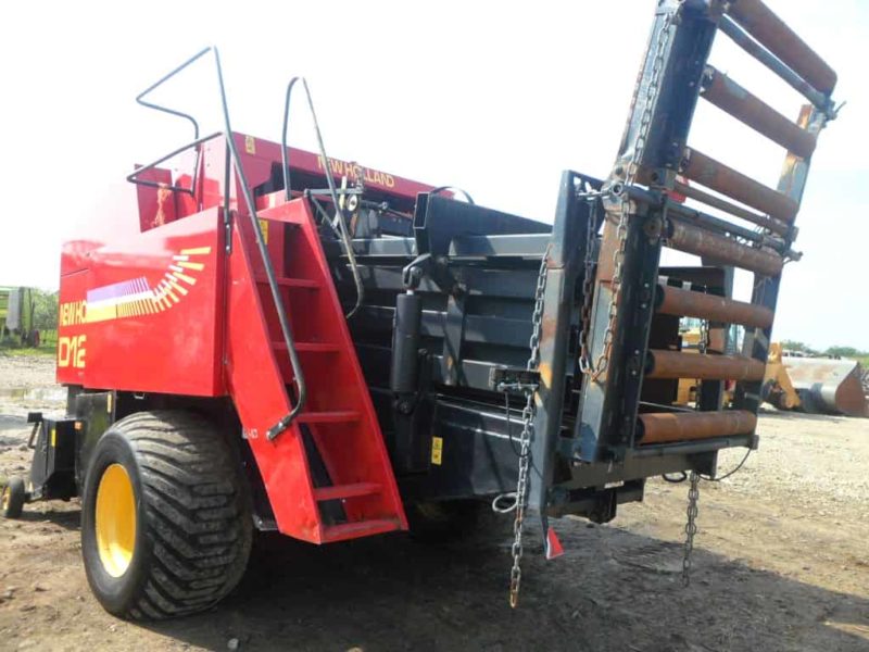 Balotiera New Holland D1210