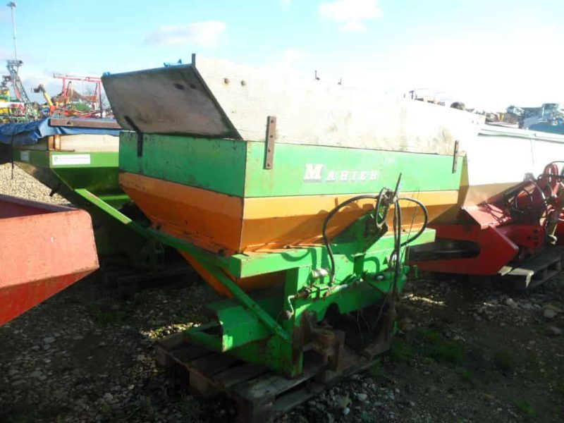 Masina de imprastiat ingrasaminte chimice Mahier