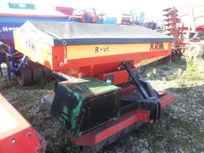 Masina de imprastiat ingrasaminte KRM 15FR