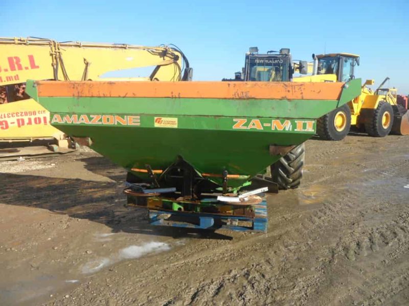 Masina de imprastiat ingrasaminte chimice Amazone ZA-M II