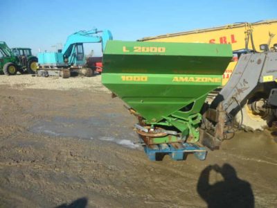 Masina de imprastiat ingrasaminte chimice Amazone ZA-M II