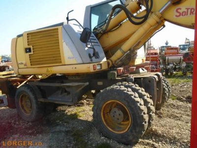Excavator pe pneuri New Holland MH 5.6